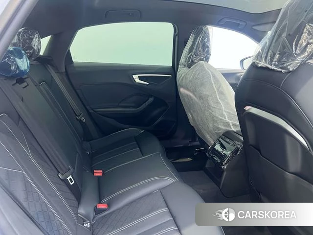 Audi A5L id 4274044 из Китая 15