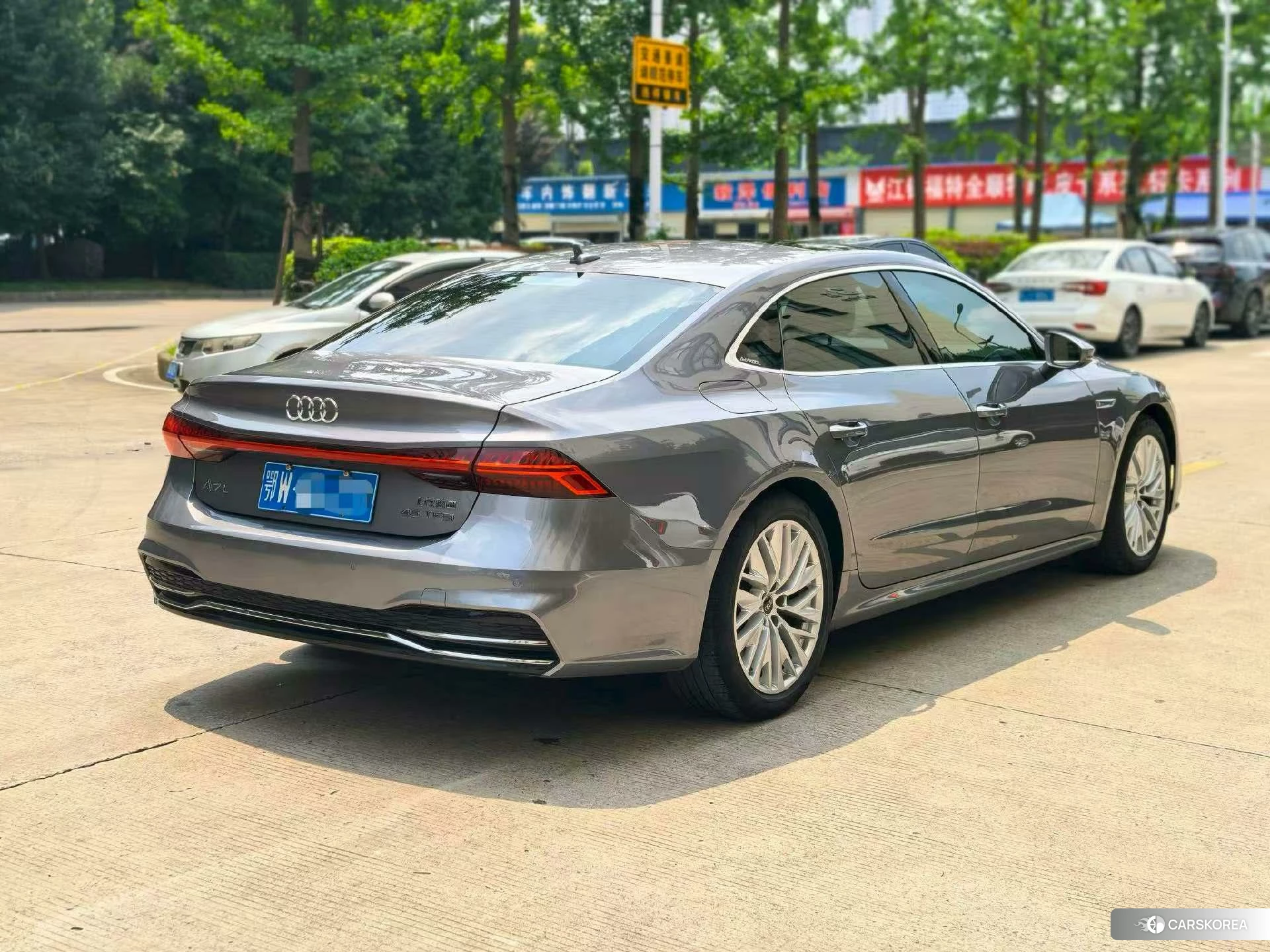 Audi A7L id 4461205 из Китая 8