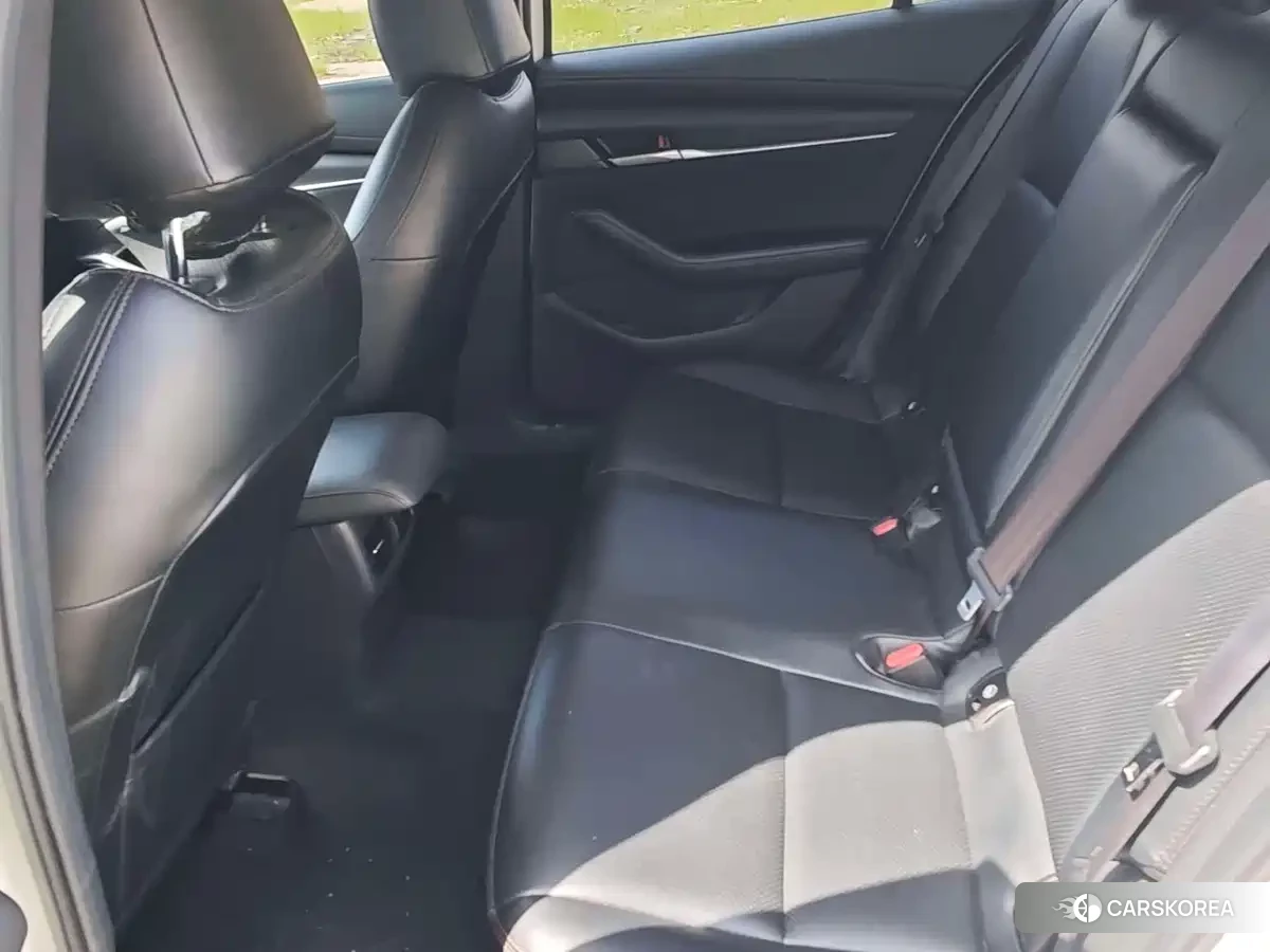 Mazda 3 id 4538758 из Китая 8