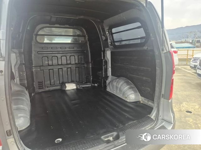 Hyundai The New Grand Starex id 4245680 из Кореи 18