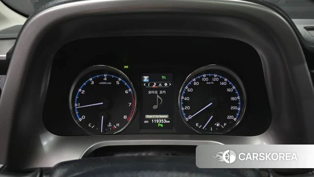 Toyota RAV4 id 4557828 из Кореи 18