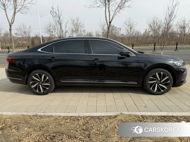 Volkswagen Passat id 4256035 из Китая 22