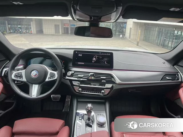 BMW 5 series PHEV id 4262423 из Китая 12