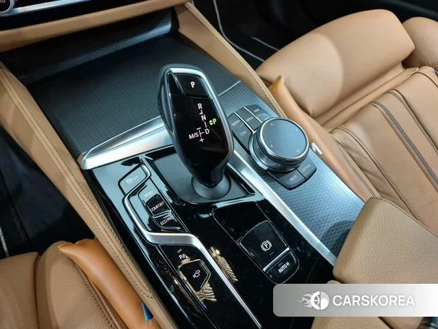 BMW 5 Series (G30) id 4635926 из Кореи 16