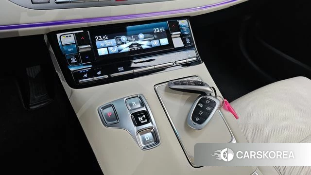 Hyundai The New Grandeur IG Hybrid id 4409454 из Кореи 32
