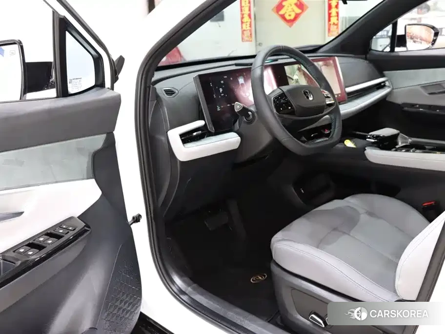 Chang'an Changan UNI-T id 4565223 из Китая 18