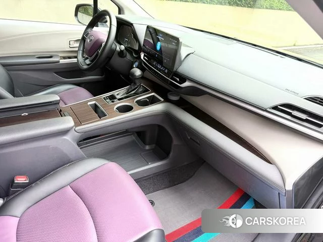 Toyota Saina id 4307628 из Китая 8