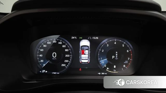 Volvo XC40 id 4592414 из Кореи 32