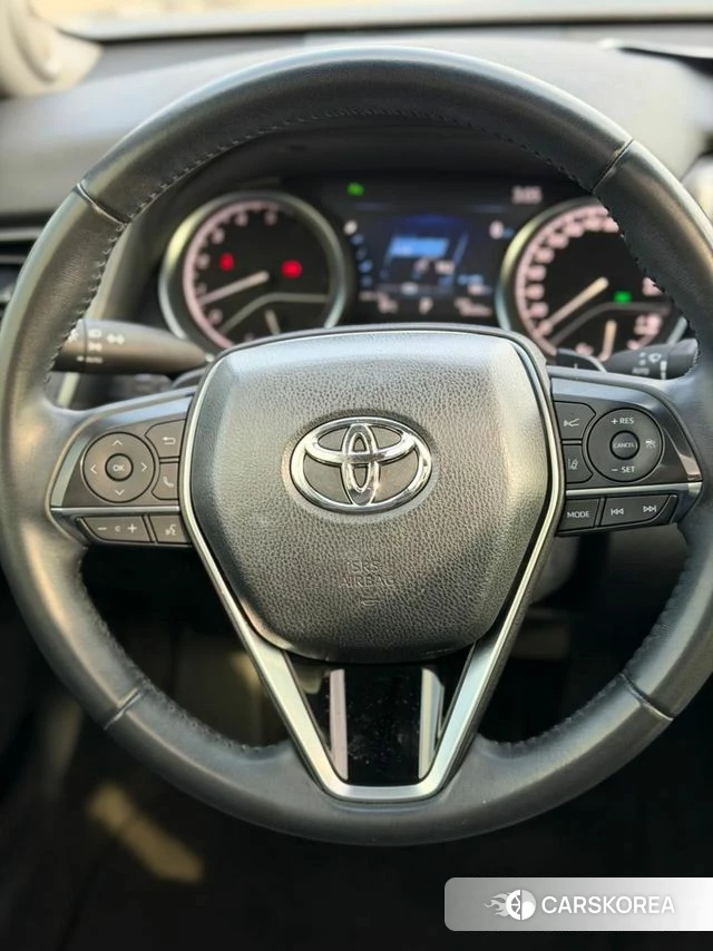 Toyota Camry (XV70) id 3965604 из Кореи 18