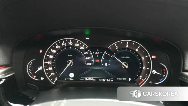 BMW 5 Series (G30) id 4610207 из Кореи 31