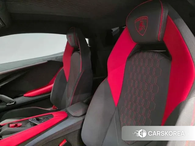 Lamborghini Revuelto id 3757709 из Кореи 18