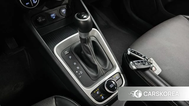 Hyundai Venue id 4020002 из Кореи 18