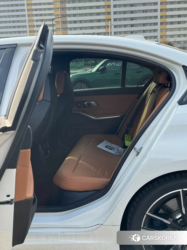 BMW 3 Series (G20) id 3858603 из Кореи 8