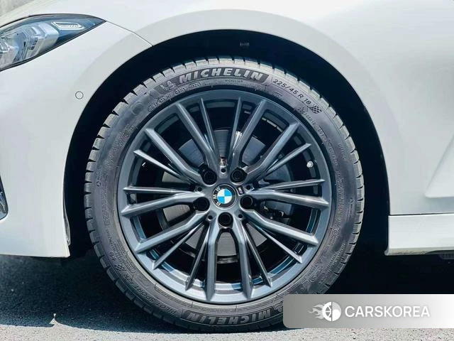 BMW 3 series id 4341608 из Китая 16