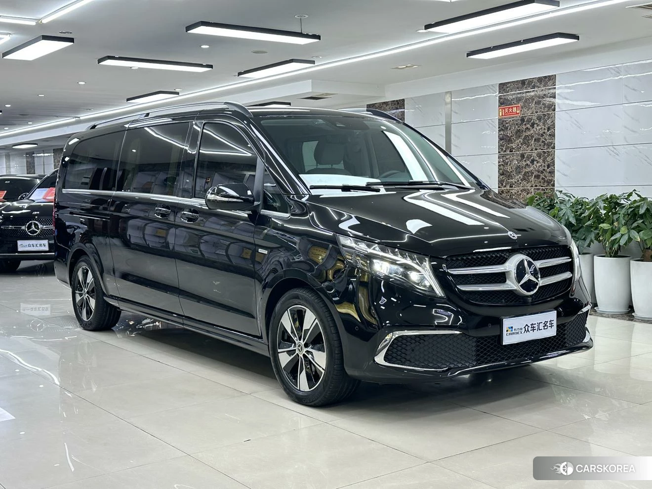 Mercedes-Benz V-class id 4492645 из Китая 21