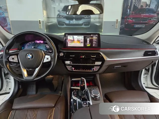 BMW 5 Series (G30) id 3562328 из Кореи 17