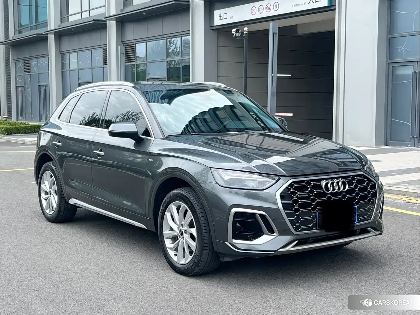 Audi Q5L id 4539164 из Китая 8