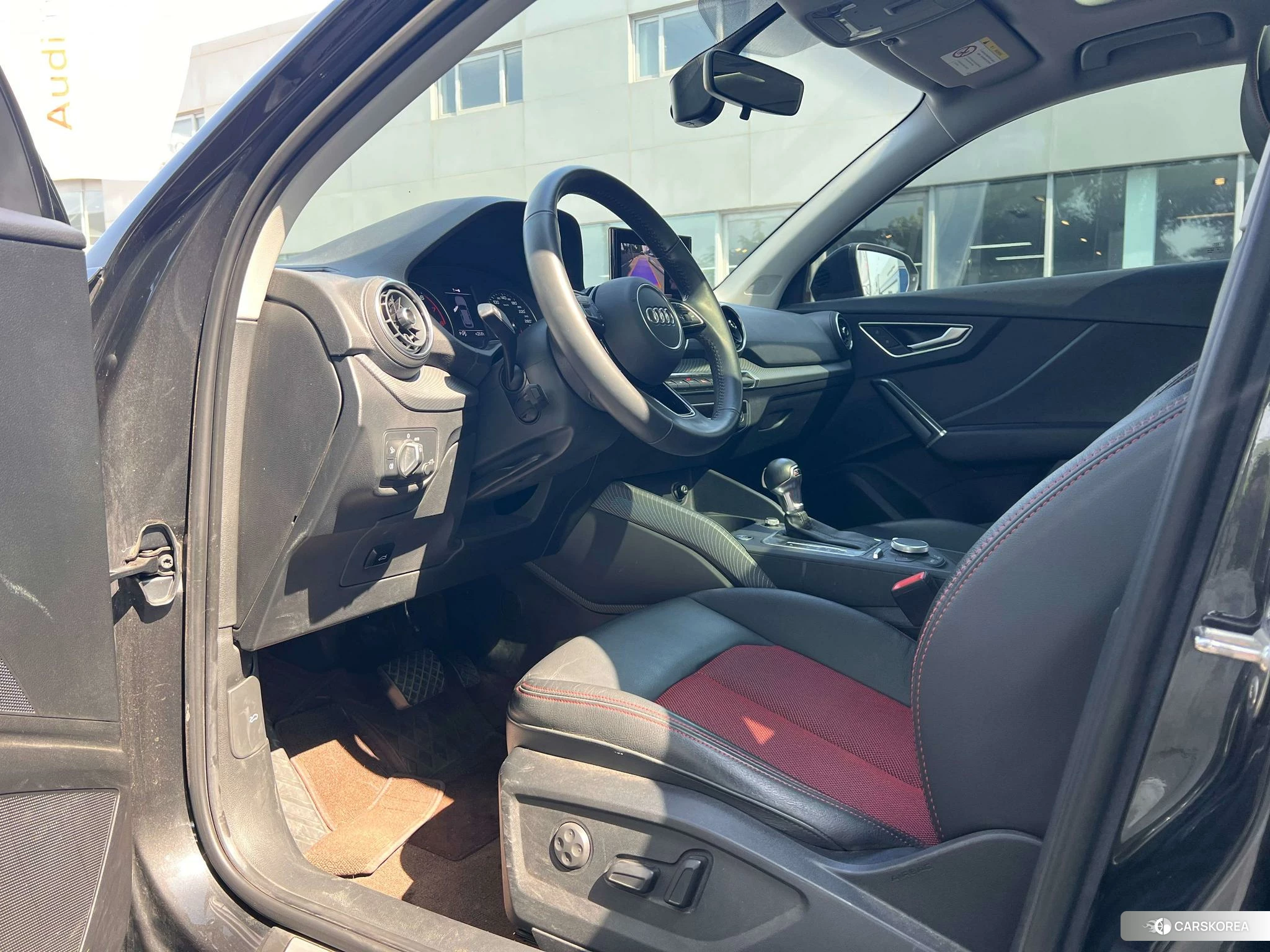 Audi Q2L id 4405960 из Китая 8