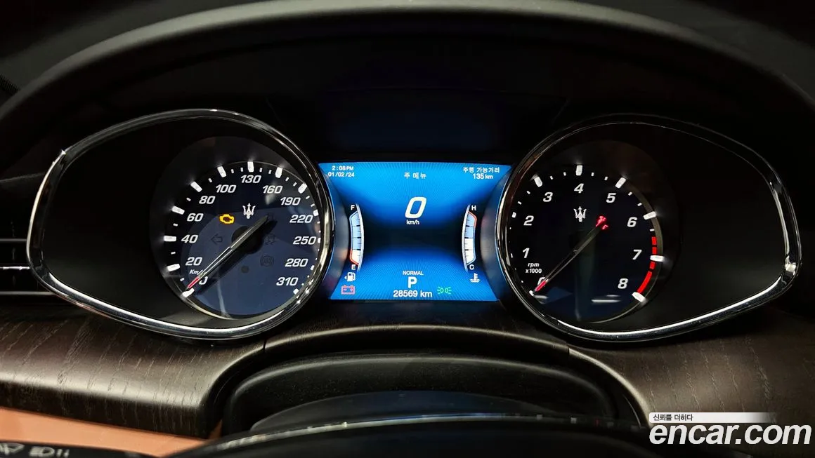 Maserati Quattroporte id 1005670 из Кореи 18