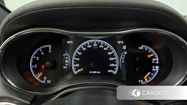 Jeep Grand Cherokee id 4203915 из Кореи 31