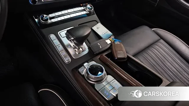 Genesis G90 id 3592231 из Кореи 18