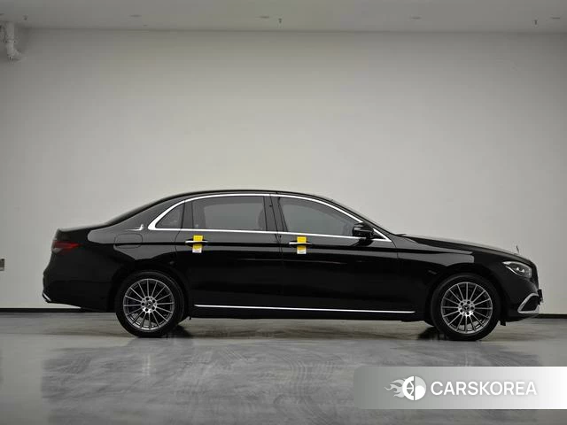 Mercedes-Benz E-class id 4260481 из Китая 18
