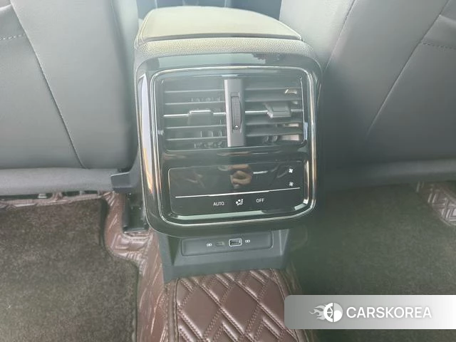 Volkswagen Passat id 4278378 из Китая 23