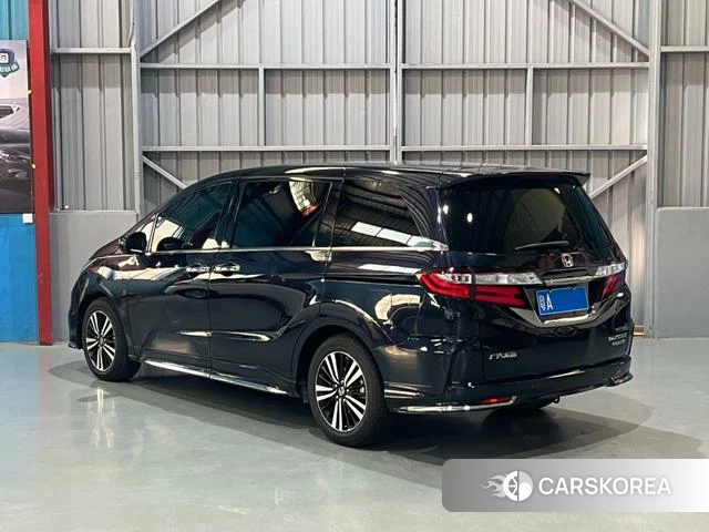 Honda Odyssey id 4220658 из Китая 8