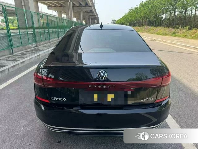 Volkswagen Passat id 4260031 из Китая 8