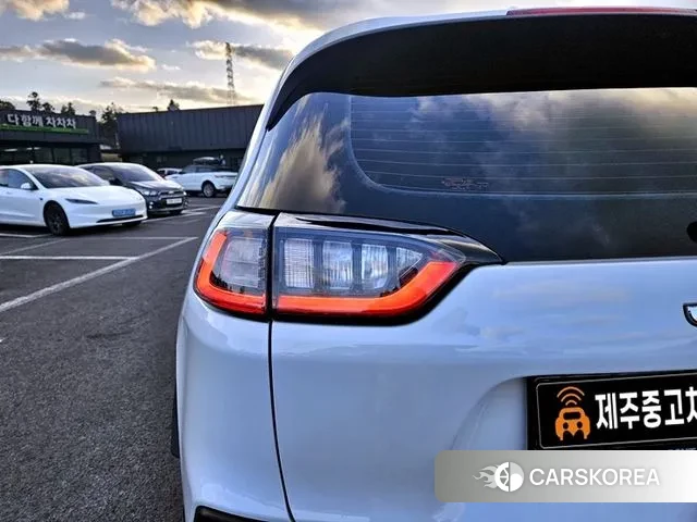 Jeep Cherokee (KL) id 2225426 из Кореи 18