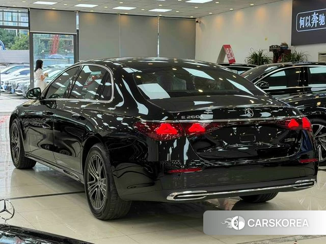 Mercedes-Benz E-class id 4380653 из Китая 18