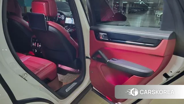 Porsche Cayenne (PO536) id 3236300 из Кореи 10