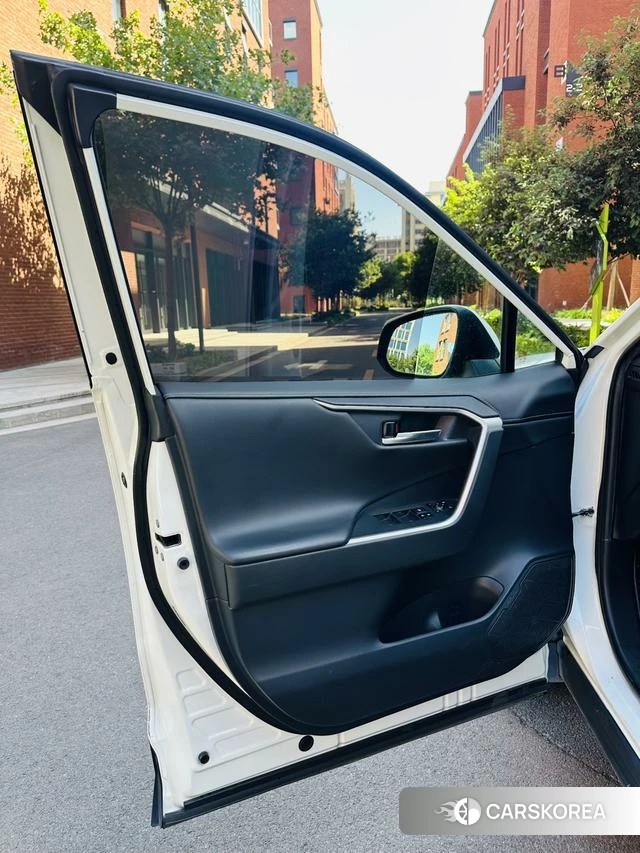 Toyota RAV4 Rongfang id 4278816 из Китая 18