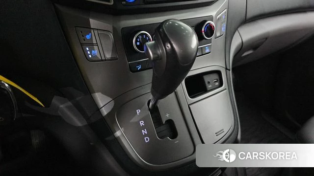 Hyundai The New Grand Starex id 4632268 из Кореи 29