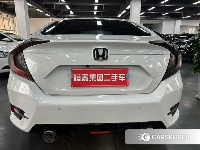 Honda Civic id 4190475 из Китая 10