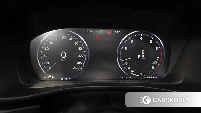 Volvo XC40 id 3029283 из Кореи 18