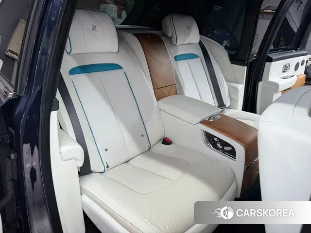 Rolls-Royce Cullinan id 3368595 из Кореи 9