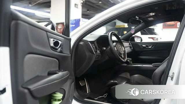 Volvo V60 id 3890874 из Китая 20