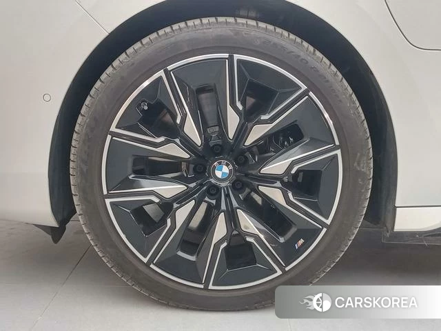 BMW i7 id 4253549 из Китая 16