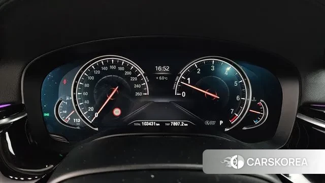 BMW 5 Series (G30) id 3677393 из Кореи 18