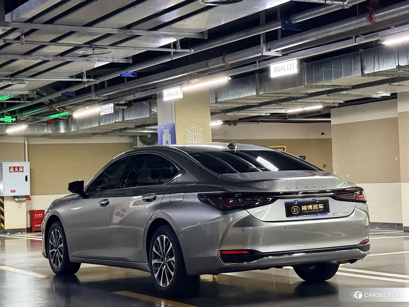 Lexus ES id 4600625 из Китая 16