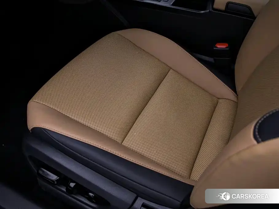Lexus ES id 4606934 из Китая 15