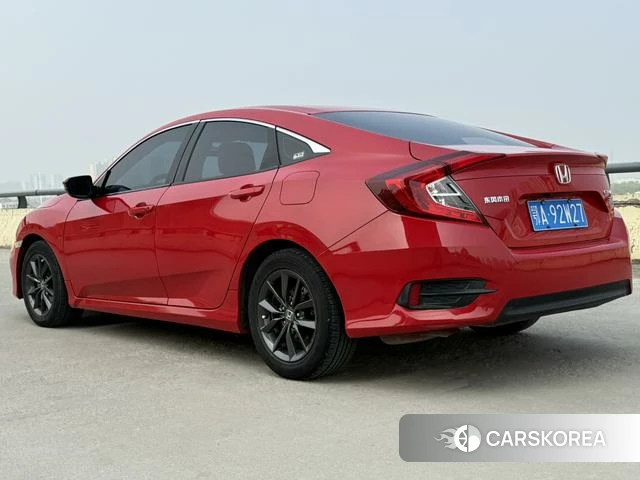 Honda Civic id 4290614 из Китая 8