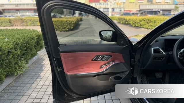 BMW 3 series id 4264845 из Китая 16