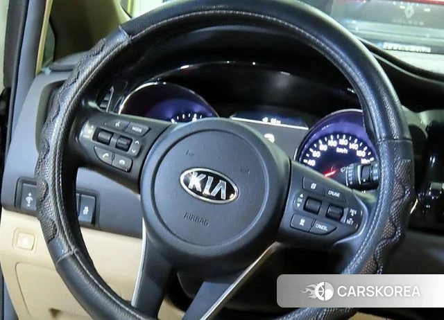 Kia The New Carnival id 4356828 из Кореи 18