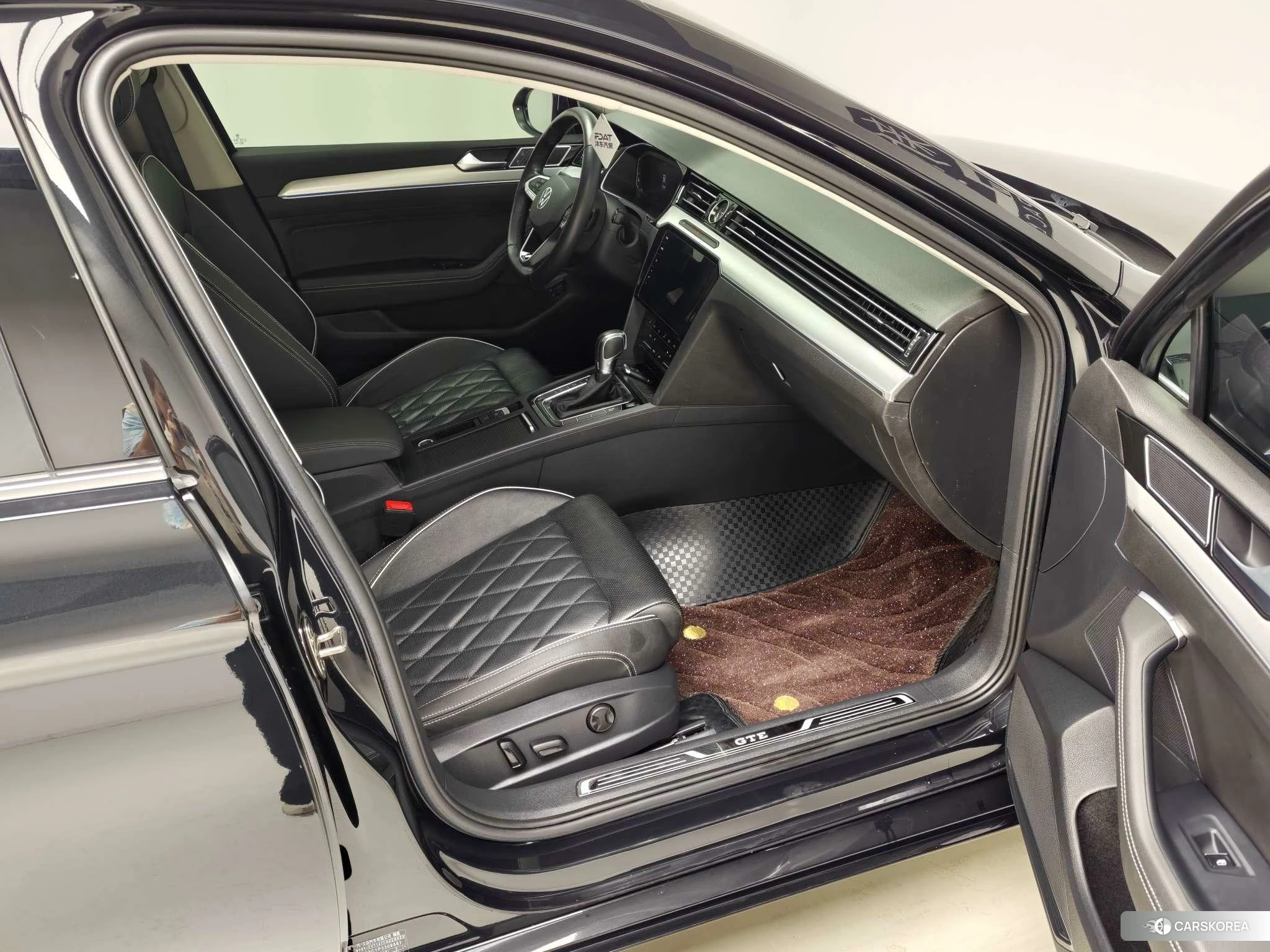 Volkswagen Magotan PHEV id 4515154 из Китая 16