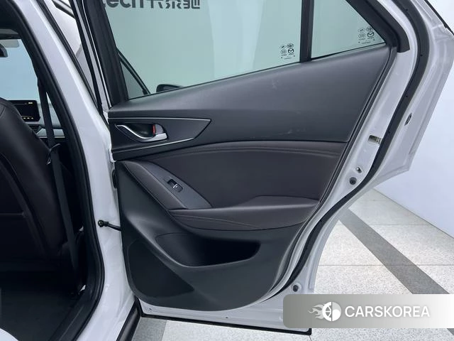 Mazda CX-4 id 4263405 из Китая 26