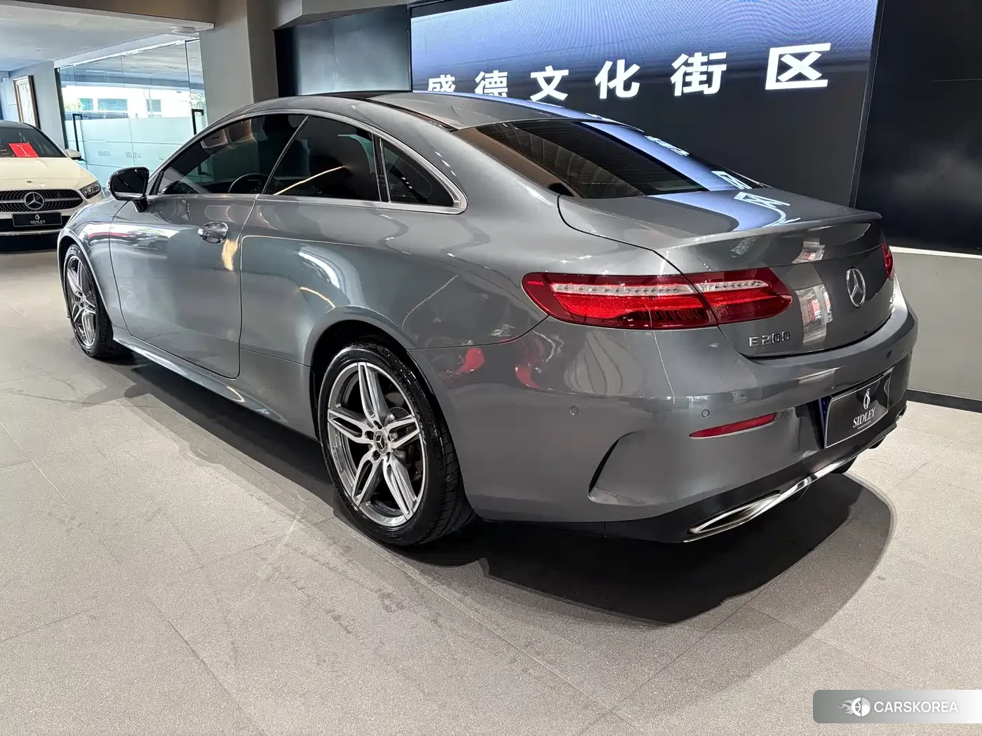 Mercedes-Benz E-Class id 4628270 из Китая 10