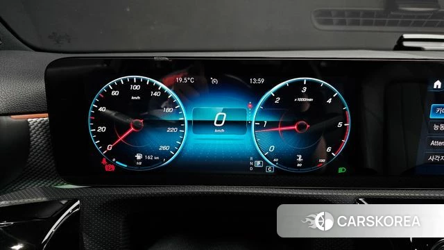 Mercedes-Benz A-Class W177 id 4202536 из Кореи 31