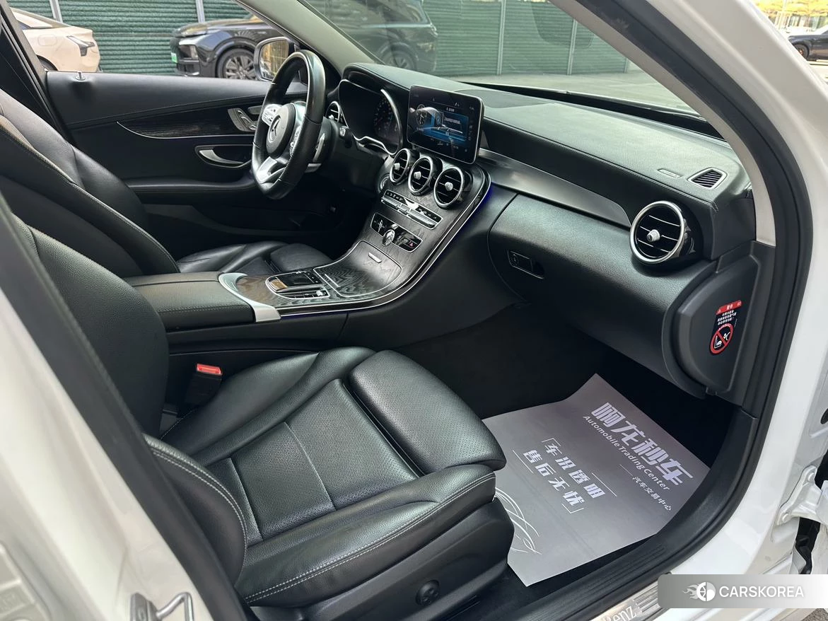 Mercedes-Benz Class C id 4420791 из Китая 24
